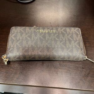 Michael Kors wallet